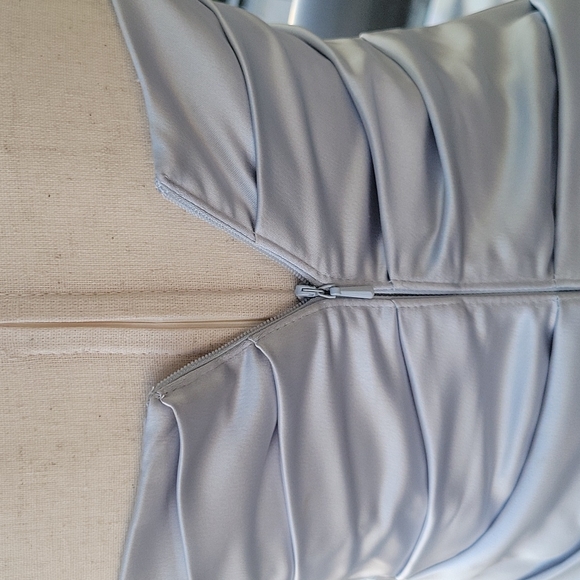 David's Bridal Bridesmaid Charmeuse Draped Strapless Dress - Size 4 Check Photos - Picture 10 of 15